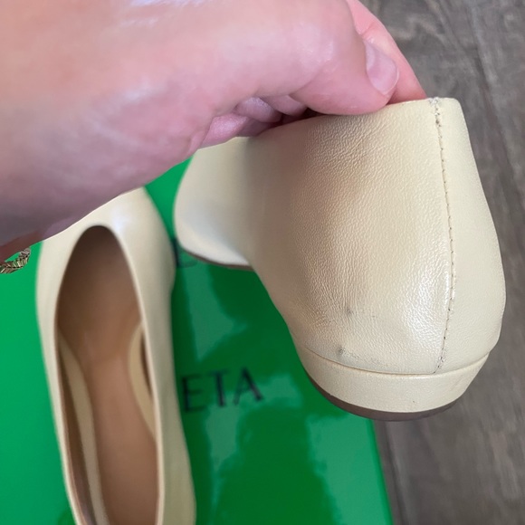 Authentic Bottega Veneta ballerina almond flats shoes in butter - Picture 9 of 12